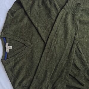 GAP Dark Green V-Neck Sweater